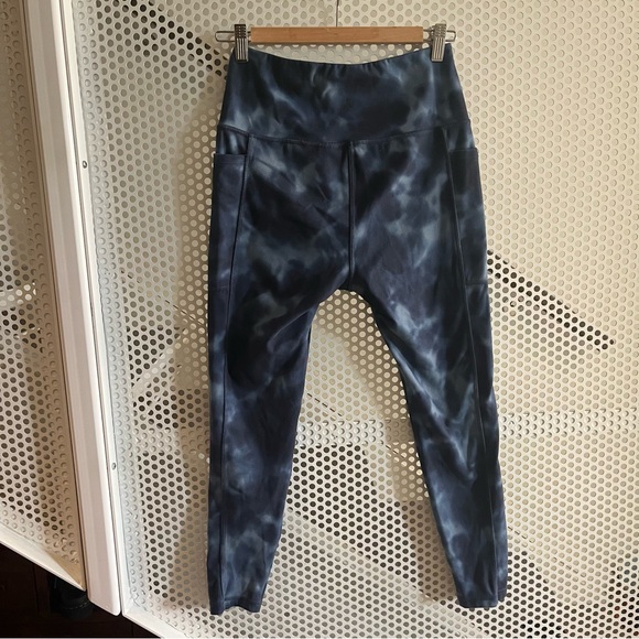 Danskin High Waisted Tie Dye Leggings Size Medium in Ocean Marble Inseam 24” - Picture 9 of 11